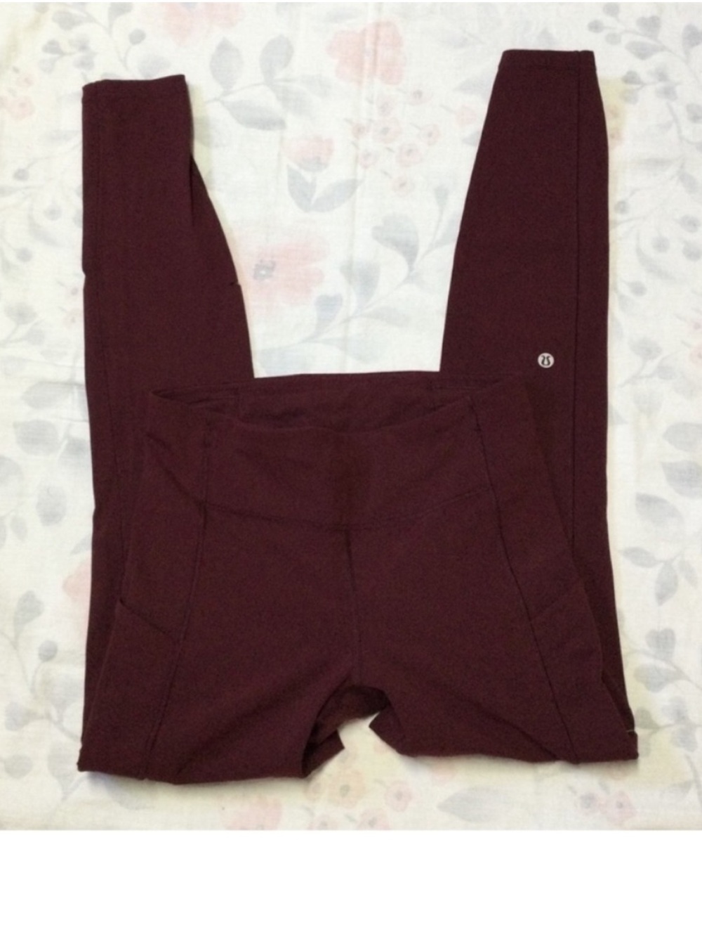Lululemon Athletica Leggings
Size 6